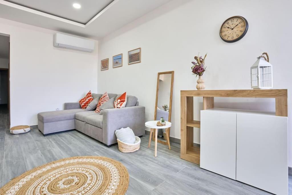 Two Bedroom Apartment In Xemxija, San Pawl il-Baħar Zewnętrze zdjęcie